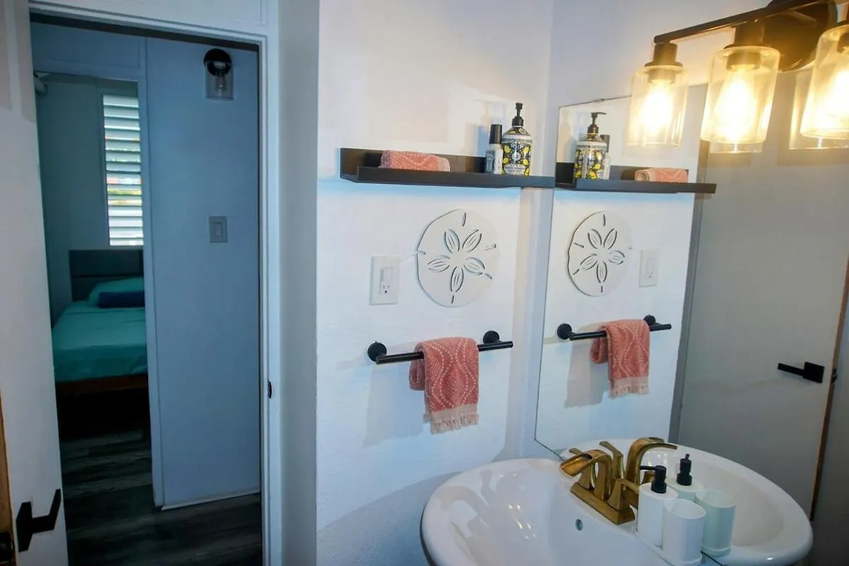 Holiday home Best Beach In Pr! Beachfront 6 Bedr & Food Forest Luquillo