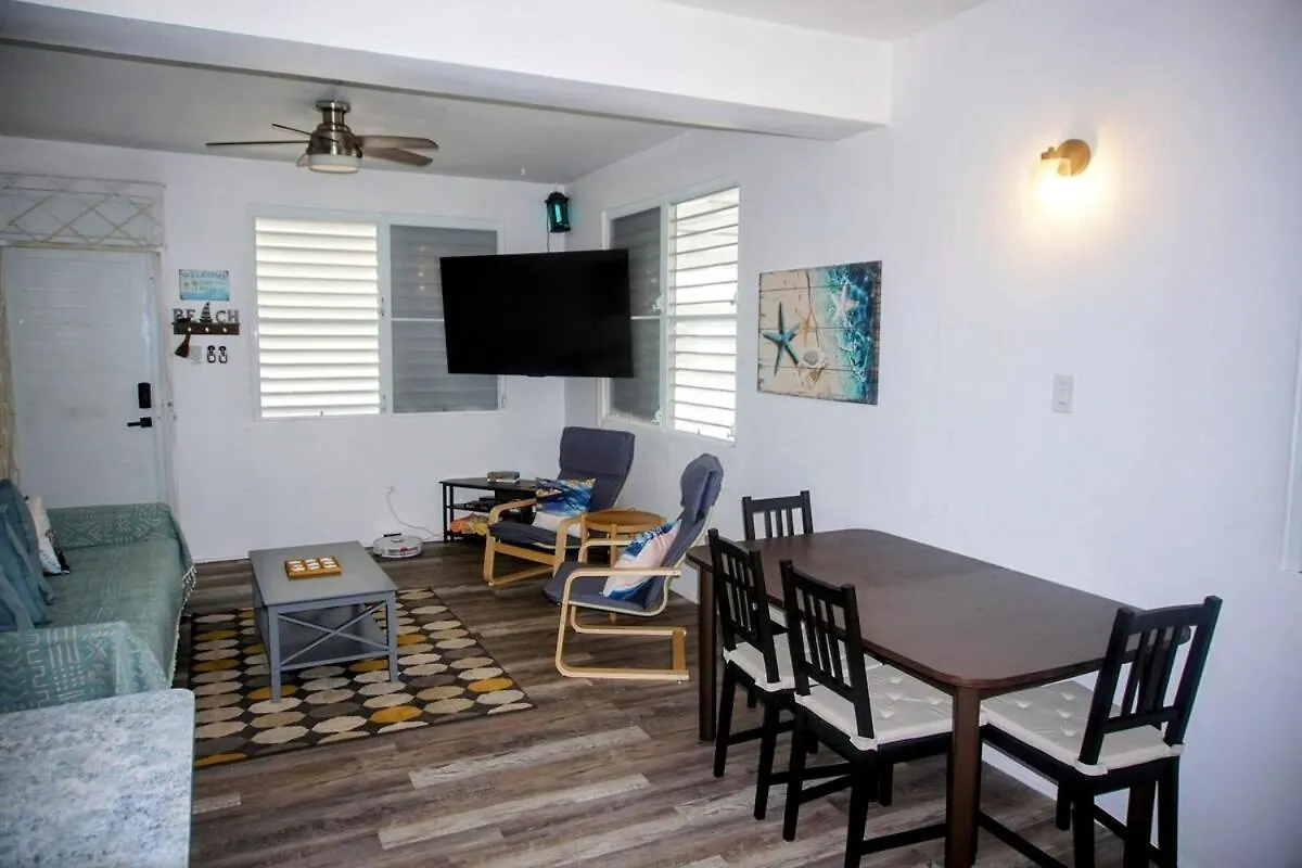 Best Beach In Pr! Beachfront 6 Bedr & Food Forest Luquillo Holiday home